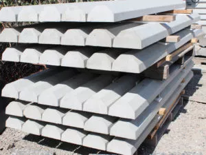 Low profile precast concrete parking wheel stops