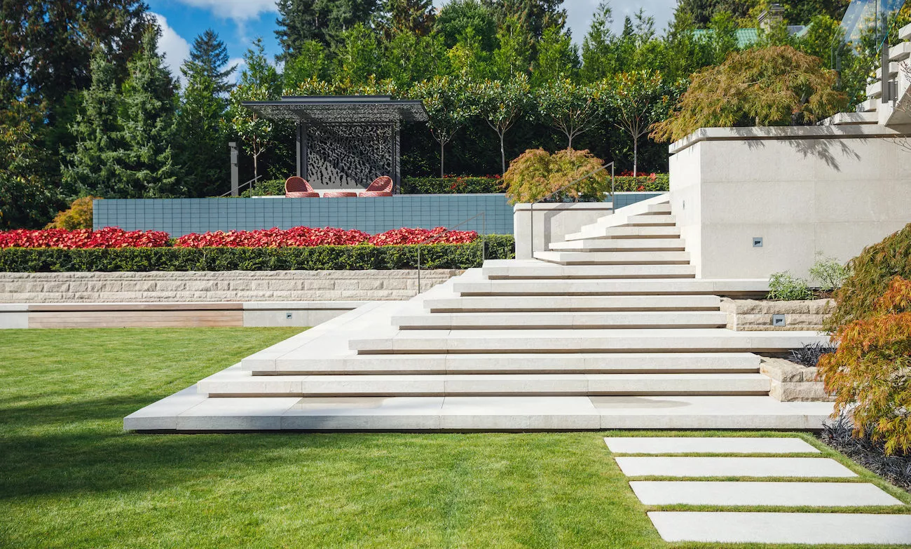 Decorative architectural precast concrete paver detail