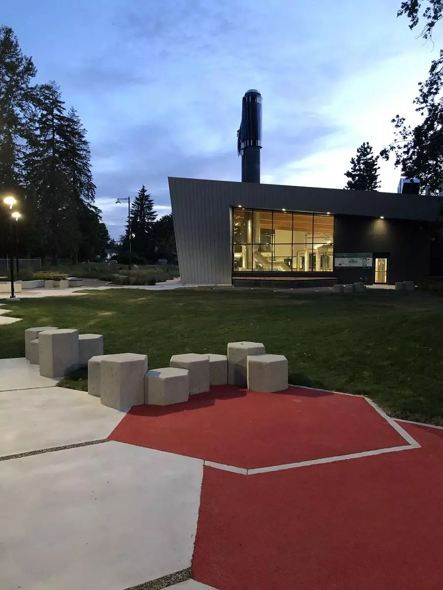 Decorative precast concrete benches for parks plazas and campuses