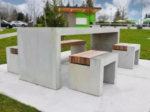 Coquitlam bench and table