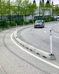 Bike lane dividers