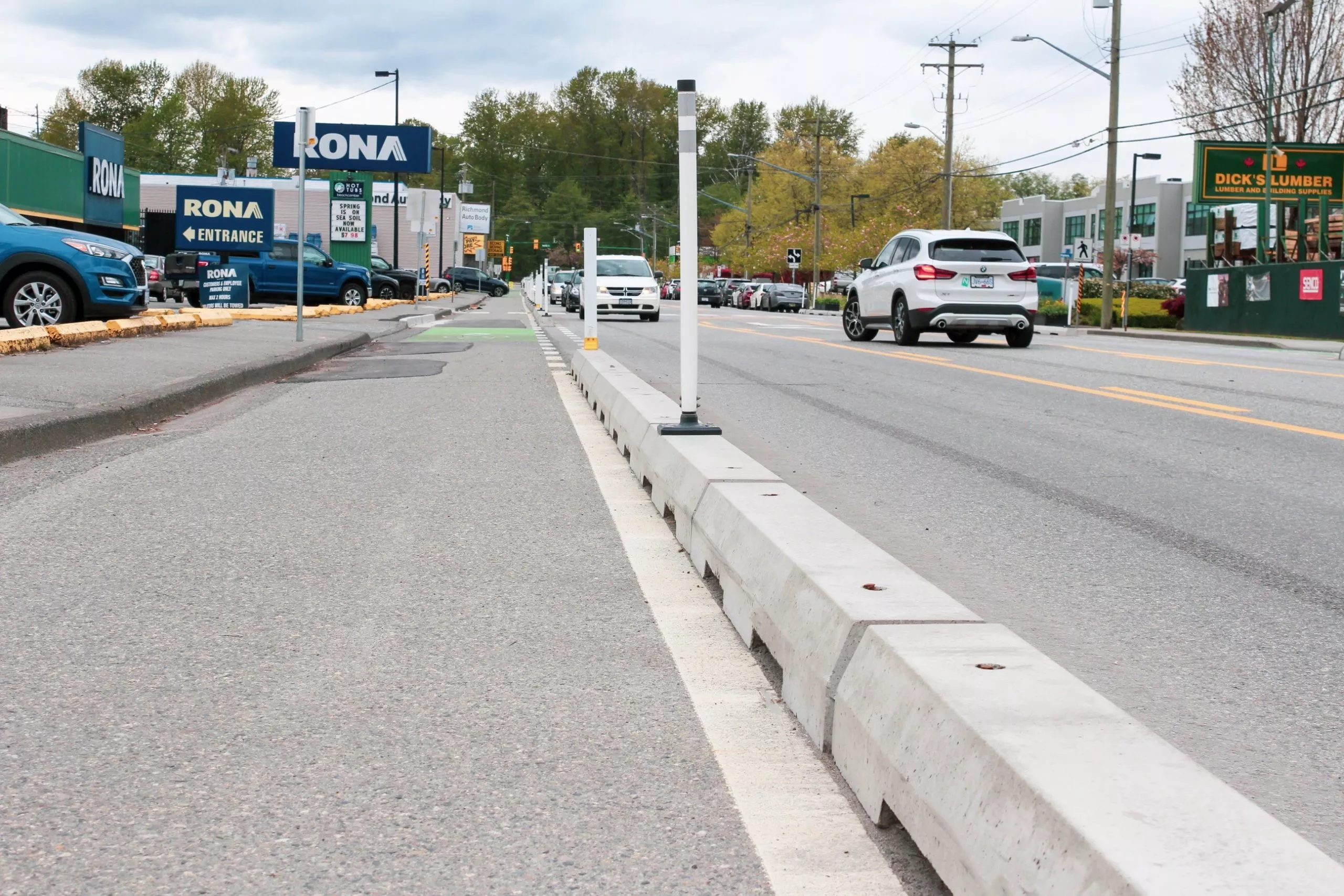 Precast concrete parking curbs